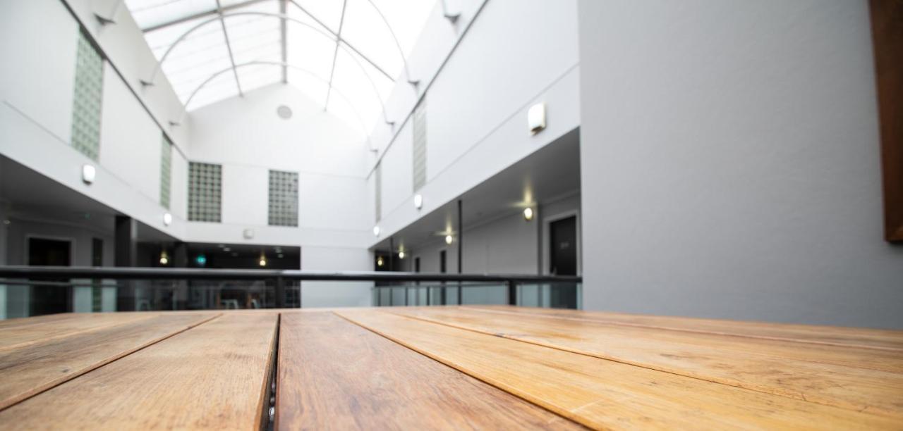 Madison Capital Executive Apartments Canberra Bagian luar foto