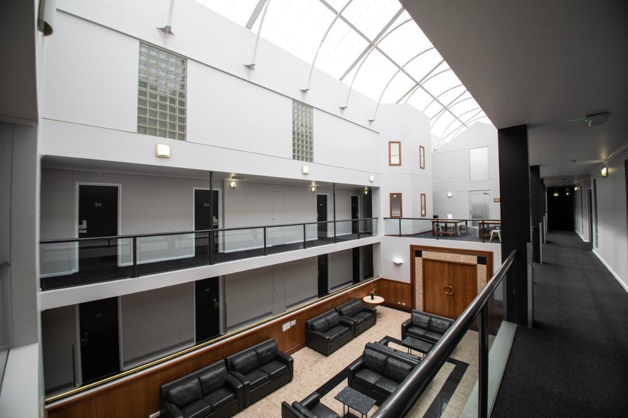 Madison Capital Executive Apartments Canberra Bagian luar foto
