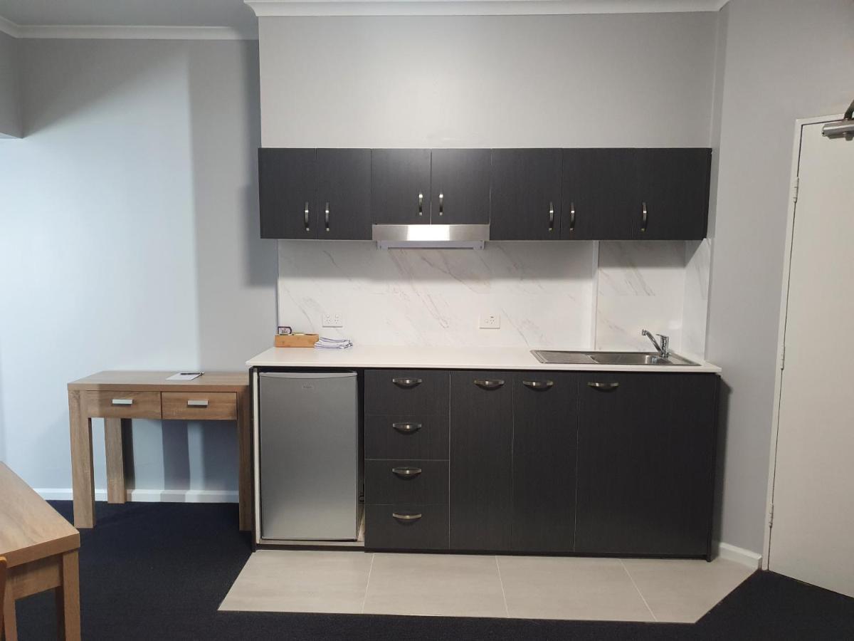 Madison Capital Executive Apartments Canberra Bagian luar foto