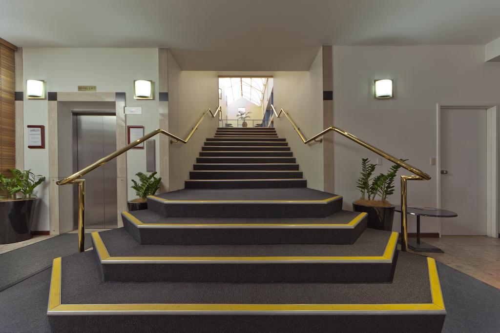 Madison Capital Executive Apartments Canberra Bagian luar foto